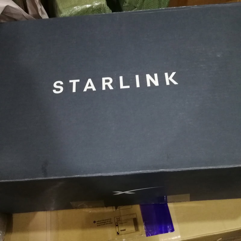 box of Starlink Mesh Router V2 Wifi UTR-211 